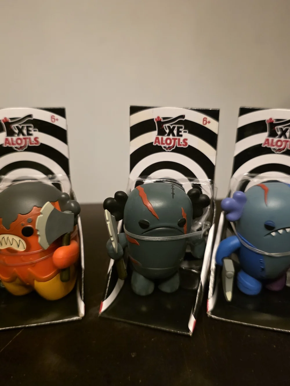 Axe-Alotls Series 1 Collectible Kids Toy Figure - Multicolor Set - Picture 3 of 4
